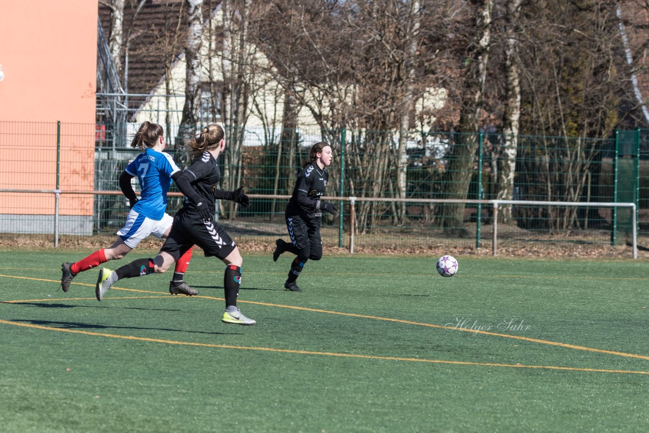 Bild 214 - B-Juniorinnen Halbfinale SVHU - Holstein Kiel : Ergebnis: 3:0